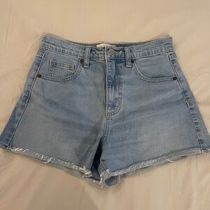 Universal Thread Light Wash Jean Shorts